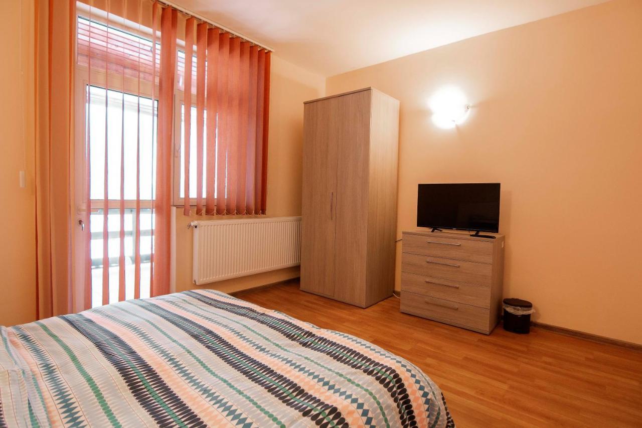 Privilegio 148 Sambata Сымбэта-де-Сус Экстерьер фото