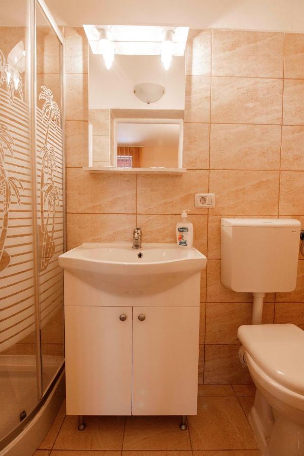 Privilegio 148 Sambata Сымбэта-де-Сус Экстерьер фото